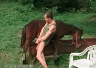 Zoohile enjoys his horny horse